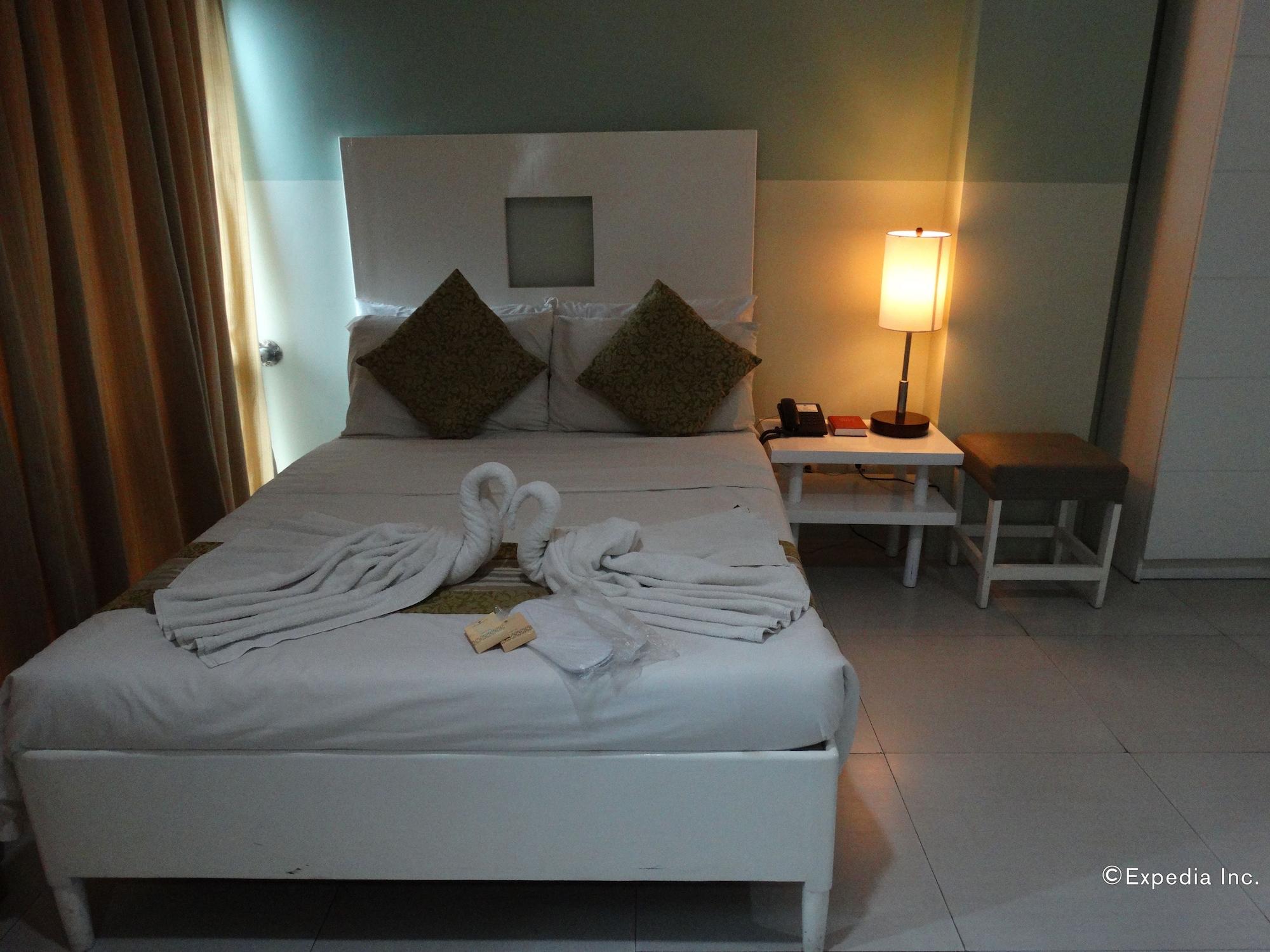 Empire Suites Hotel Puerto Princesa Luaran gambar