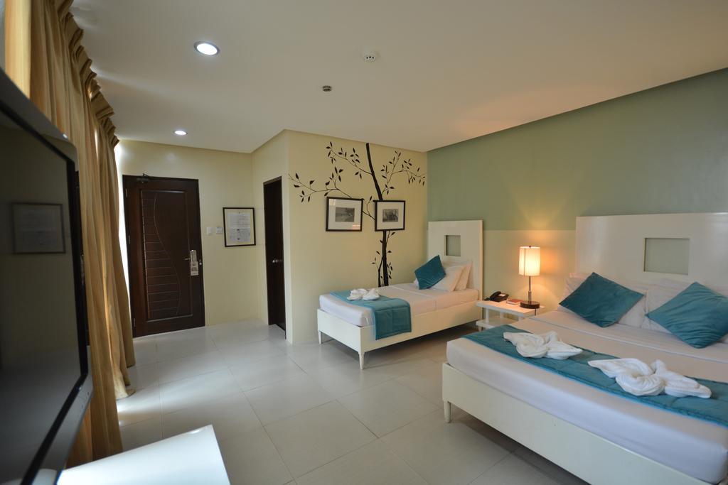 Empire Suites Hotel Puerto Princesa Luaran gambar